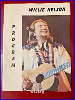 1976 Signed Inscribed Willie Nelson Concert Program Autograph