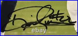 DERRICK HENRY Signed & Inscribed 16x20 (BECKETT)