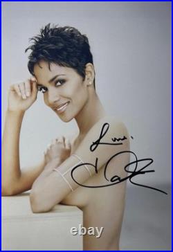 Halle Berry Signed 8x11.5 Photo Autograph COA Inscribed Love Glam