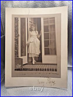 Mary Pickford Signed And Inscribed Photograph Mary Pickford Signed And Inscribed Photograph