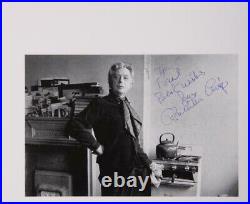 Quentin Crisp Actor, Writer & Critic Signed Inscribed Autograph Magazine Sheet