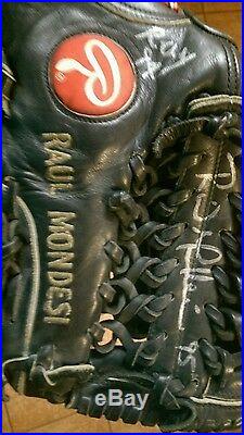 Raul Mondesi Autographed Game Used Rawlings Glove Signed and inscribed 95