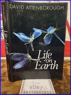SIGNED DAVID ATTENBOROUGH LIFE ON EARTH Hardcover Book DJ Autographed Plate VGC