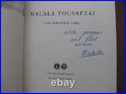 SIGNED I AM MALALA by Malala Yousafzai 2013 HCDJ 1st Taliban Nobel Prize