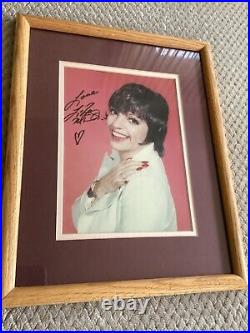 Signed Liza Minnelli Autographed Inscribed Wood Framed Matted Photo